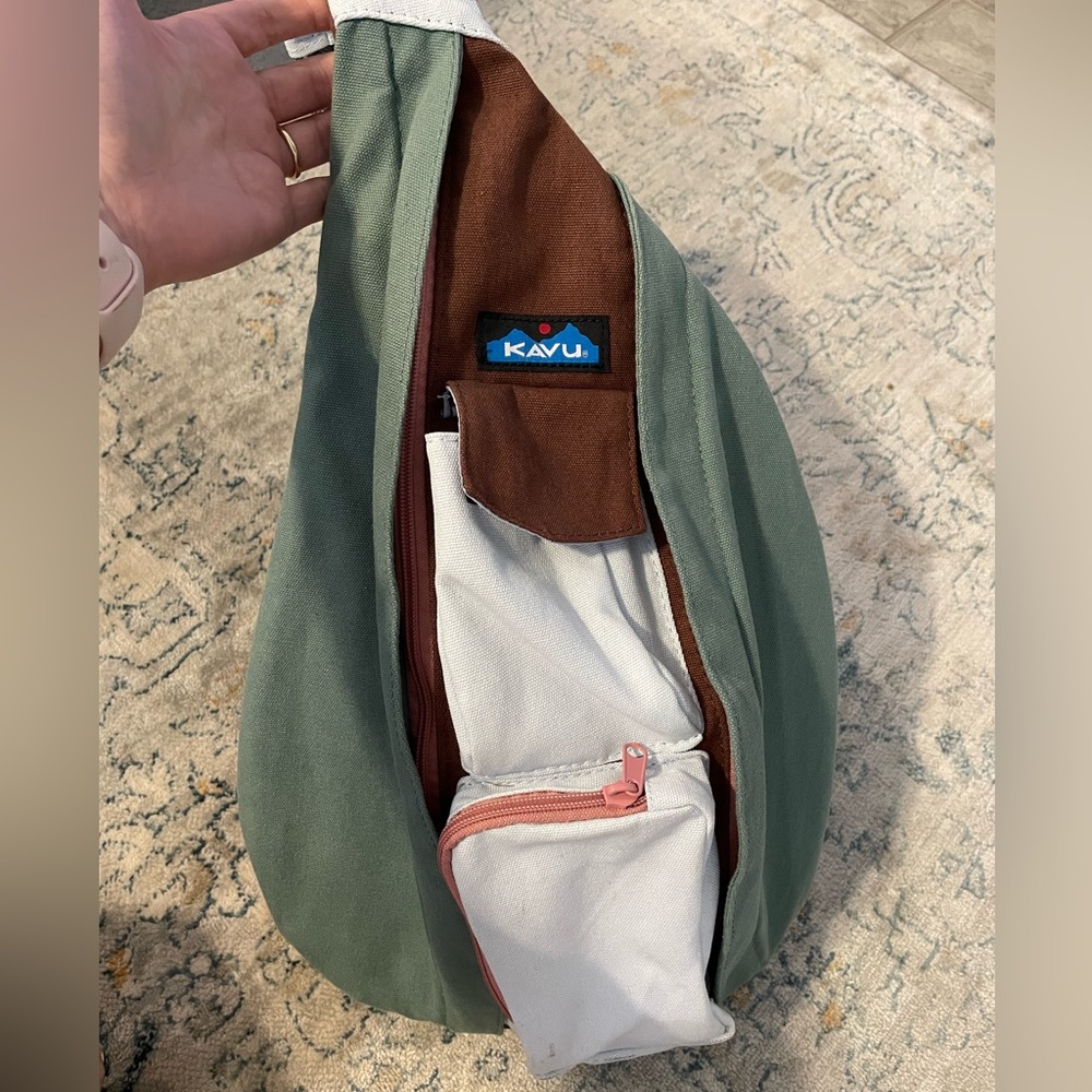 Kavu rope sling shoulder bag